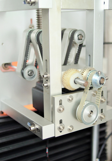 เครื่องติดฉลากแขนหดฝาปิดและตัวถังมีสองหัว