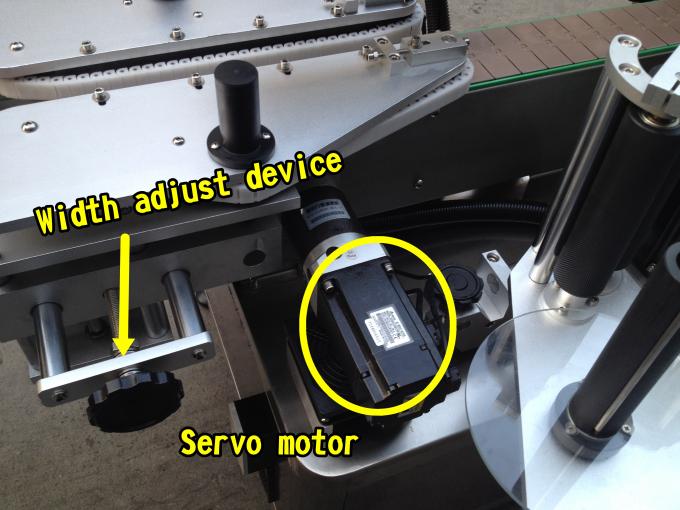 เครื่องติดสติ๊กเกอร์อัตโนมัติขวด Opp สำหรับกาวร้อนละลายความเร็วสูง