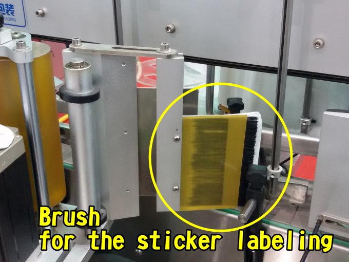 เครื่องติดฉลากอัตโนมัติพื้นผิวเรียบสำหรับโรงงานผลิตถุงความเร็วสูง 60-350 ชิ้น / นาที