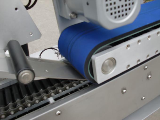 เส้นผ่านศูนย์กลาง 12-25 มม. รอบขวดสติกเกอร์ติดด้วยตนเองเครื่องติดฉลากอัตโนมัติสำหรับเครื่องสำอางค์ลิปสติ๊ก