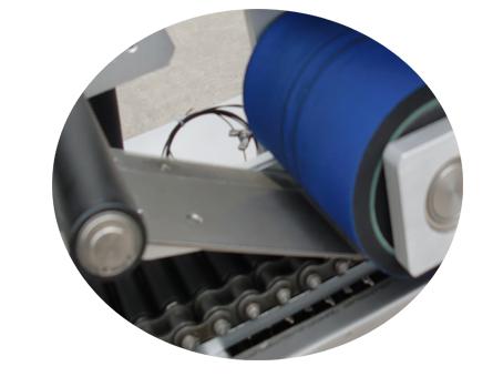 เครื่องติดฉลากขวดขนาดเล็ก 10 มล. พร้อมสติกเกอร์ฉลากสองชั้นใบรับรอง