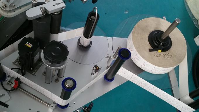 เครื่องติดสติ๊กเกอร์ฉลากถุงและขวดรูปไข่, เครื่องพิมพ์ฉลากกาวในตัวพร้อมสายพานลำเลียงแบบยาว