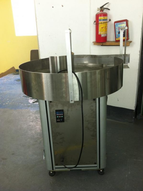 อุปกรณ์ติดฉลากกาวตนเองอัตโนมัติเต็มรูปแบบสองด้าน