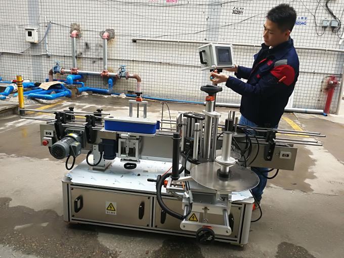 เครื่องติดฉลากสติกเกอร์ขวดกลมอัตโนมัติเต็มรูปแบบ (แบบสายพาน)