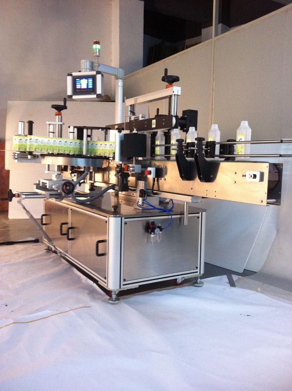 เครื่องติดฉลากขวดสแควร์ของจีนผู้จัดจำหน่ายฉลากสติ๊กเกอร์สองด้าน